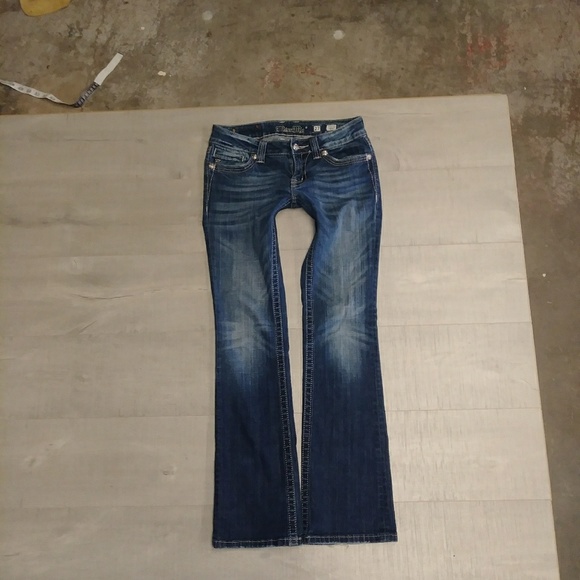 DO NOT PURCHASE @DENIMJUNKIES ROCK REVIVAL MISS ME - Picture 4 of 8